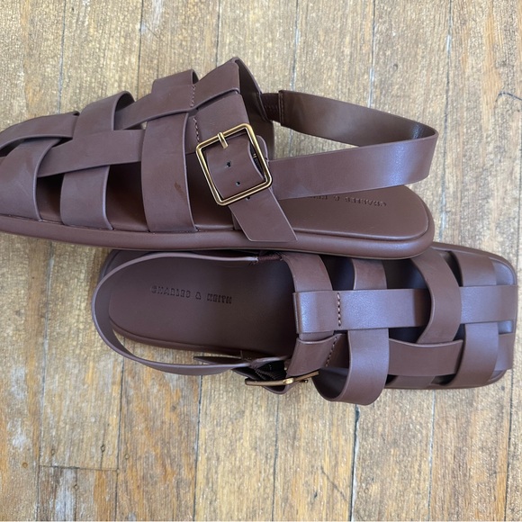 🐿️ Charles & Keith Brown Fisherman Sandals 🐿️ - Picture 9 of 9